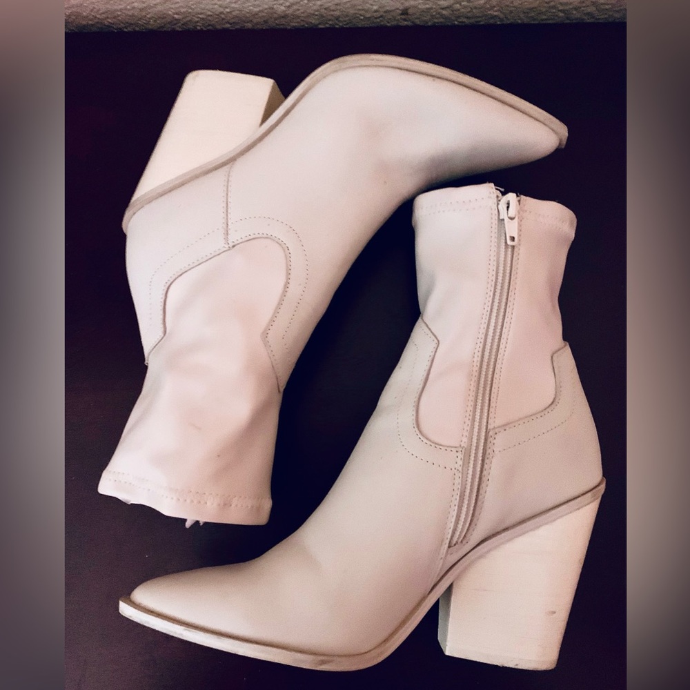 Steve Madden Thorn Western Sock Booties